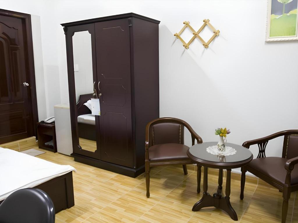 Spring Hotel Кан То Екстериор снимка