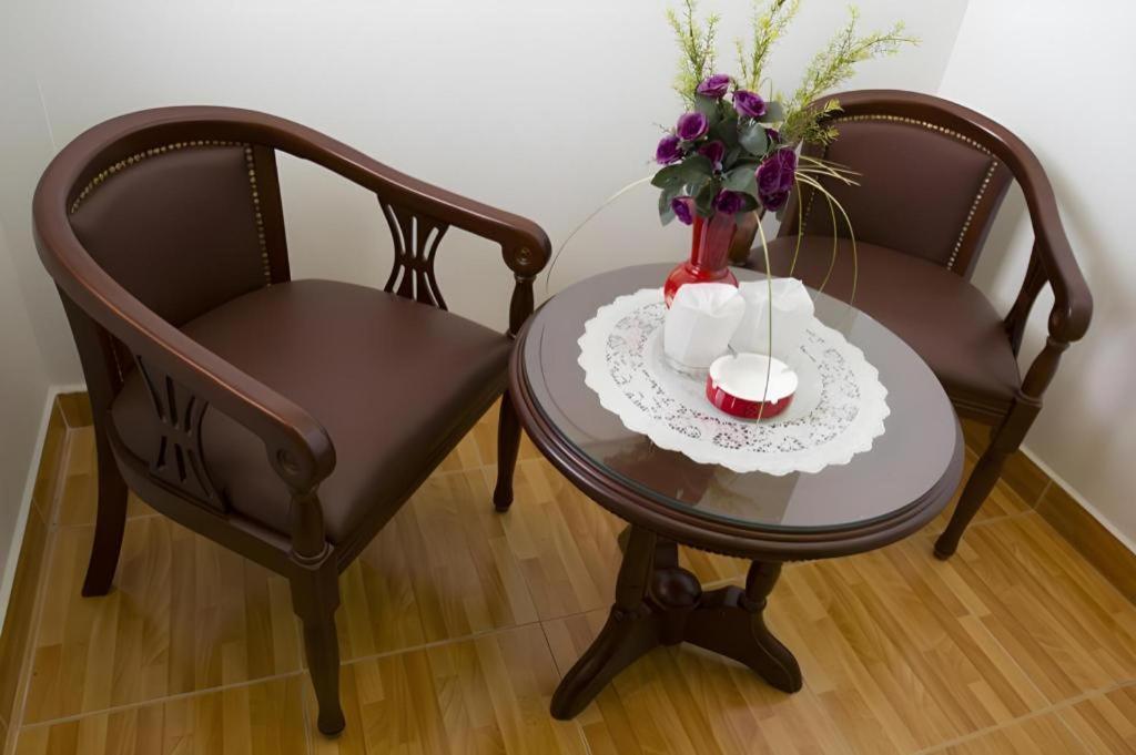 Spring Hotel Кан То Екстериор снимка