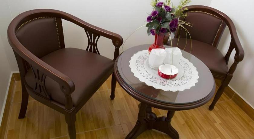 Spring Hotel Кан То Екстериор снимка
